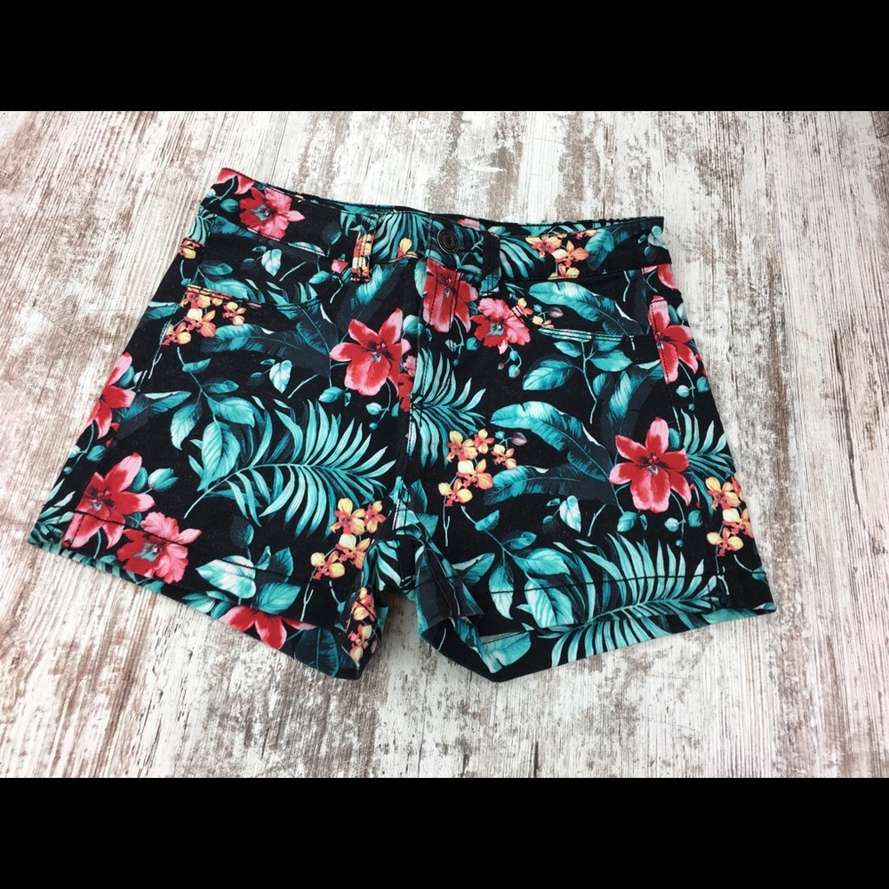 So Floral Flower Shorts